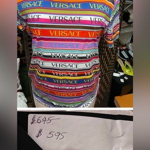 Multiple color versce shirt size med runs small